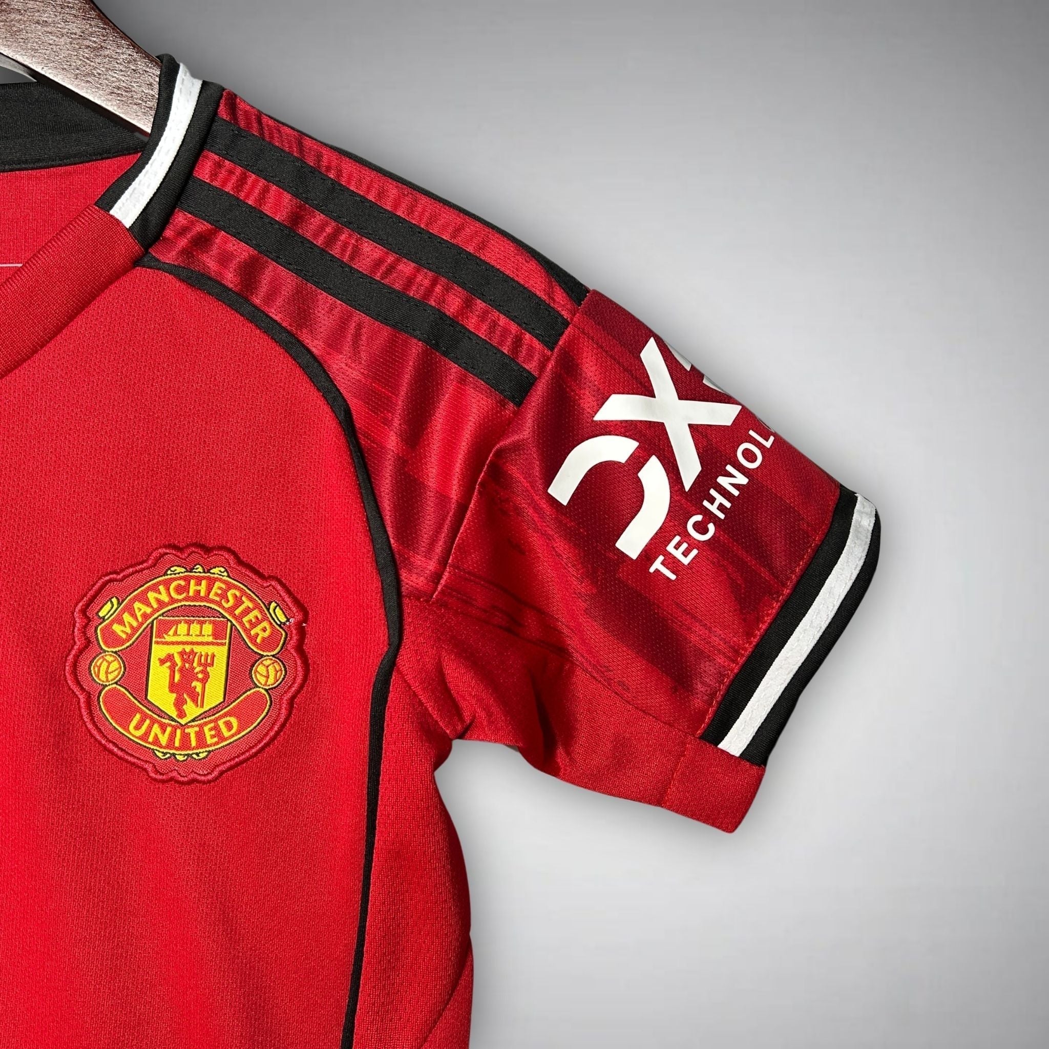 2025/26 Manchester United Home Kids Football Kit