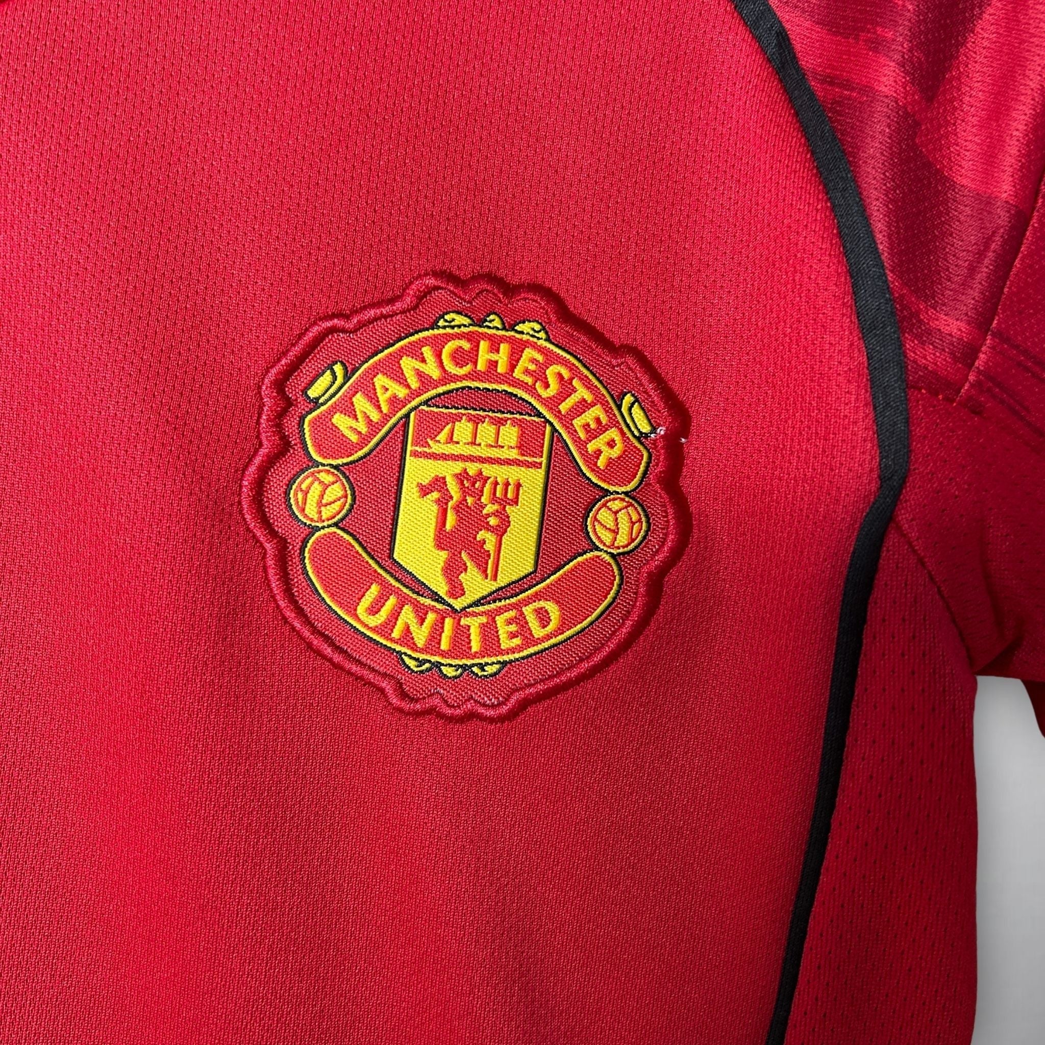 2025/26 Manchester United Home Kids Football Kit