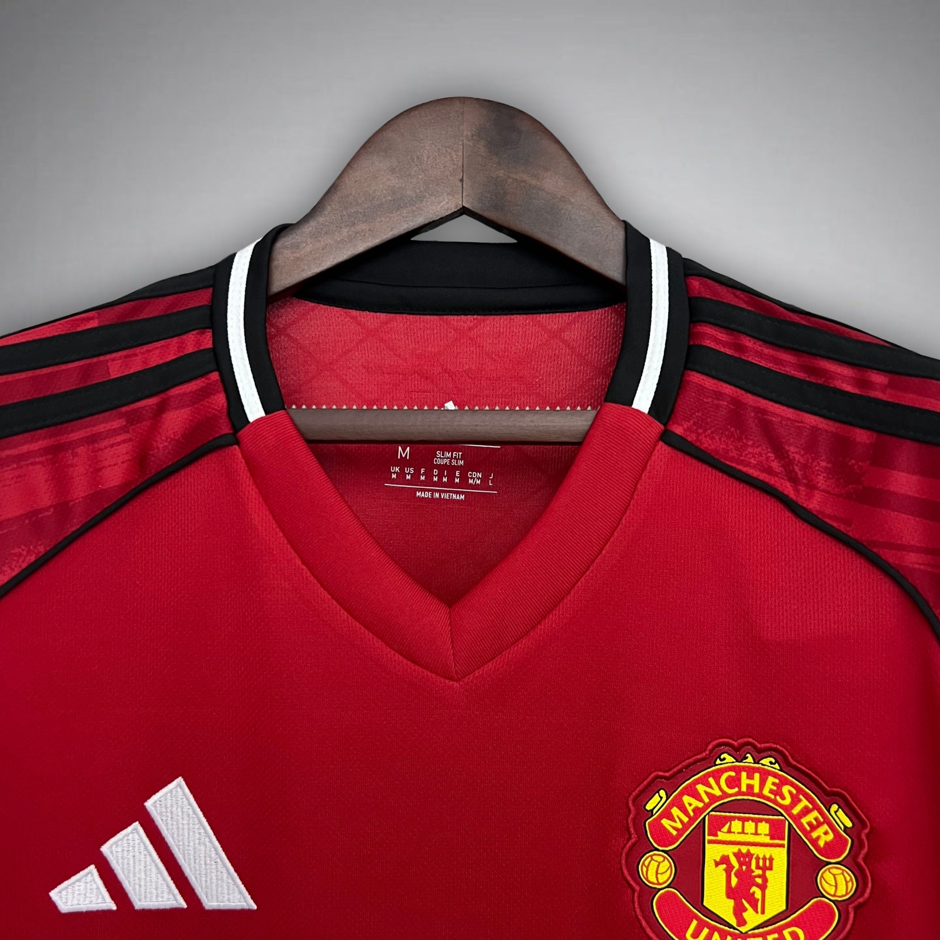 25 26 Manchester United Shirt Home