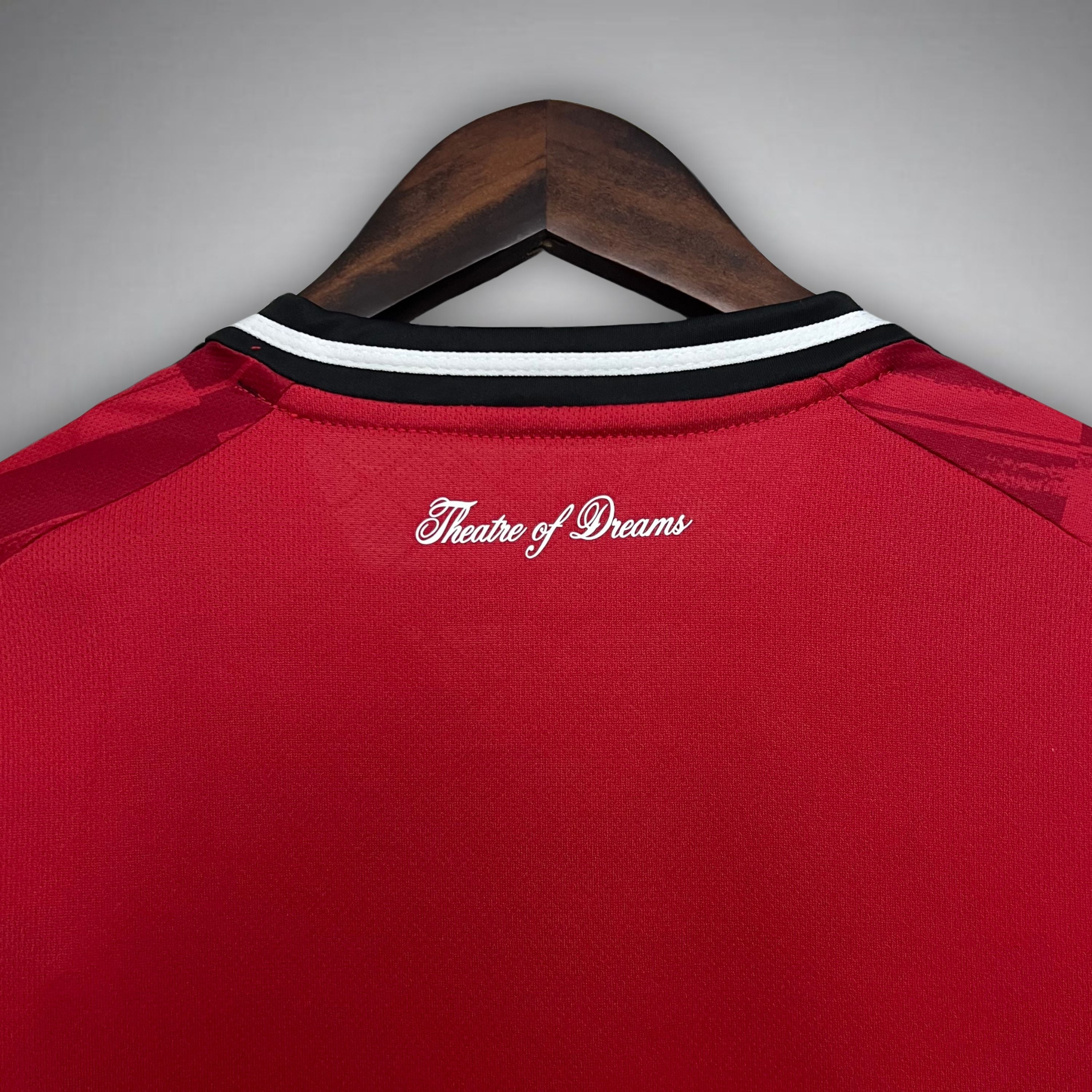 25 26 Manchester United Shirt Home