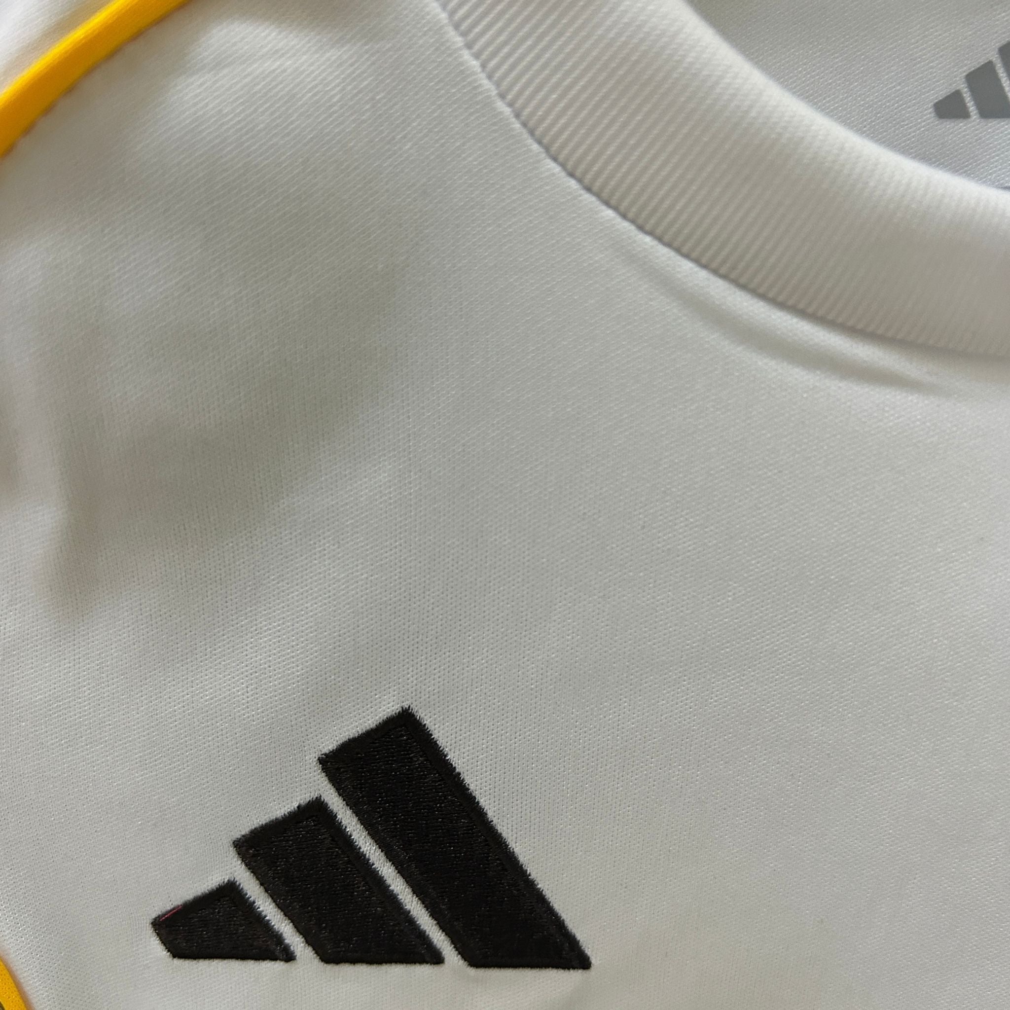 2025/26 Real Madrid Home Kids Football Kit