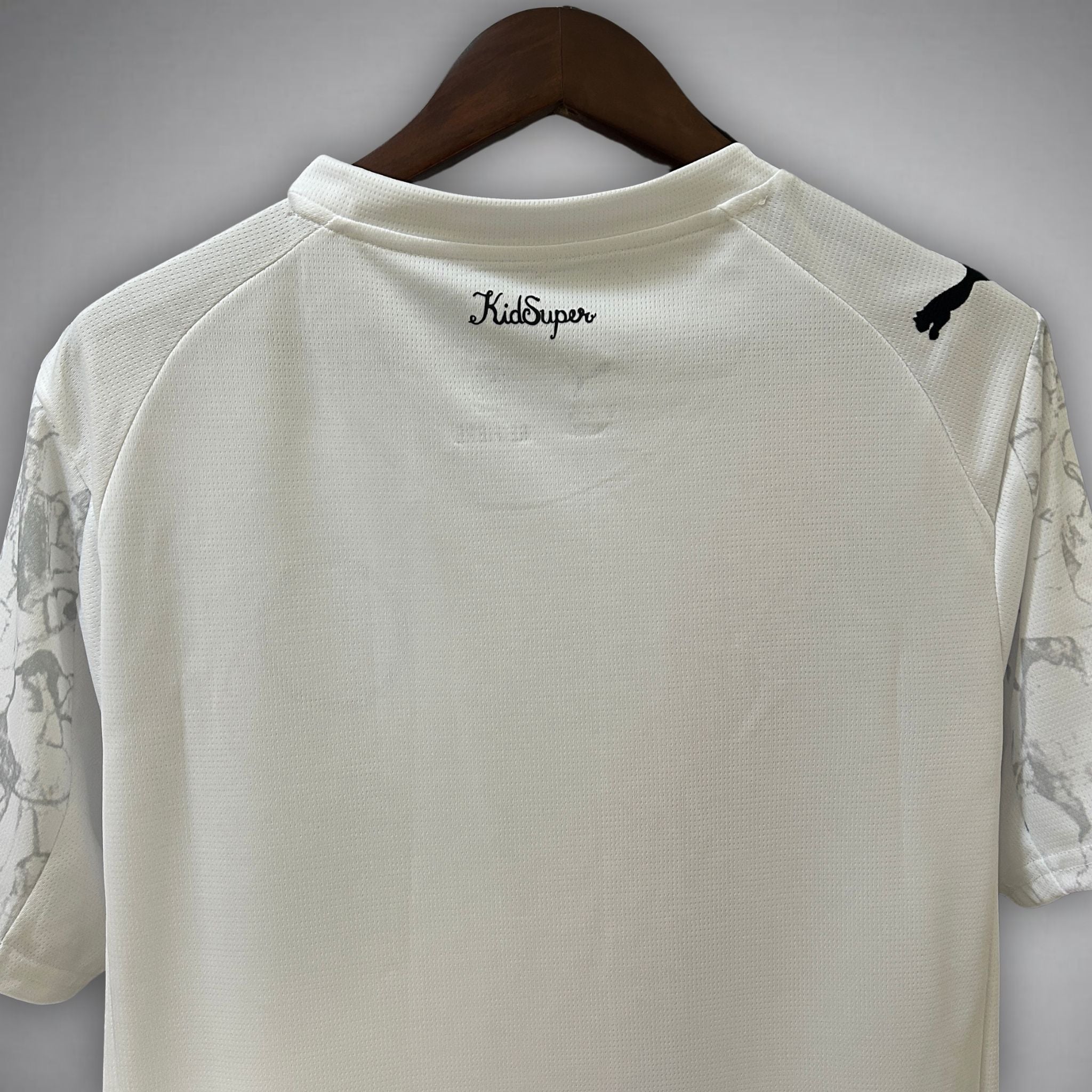25/26 Manchester City Away Shirt