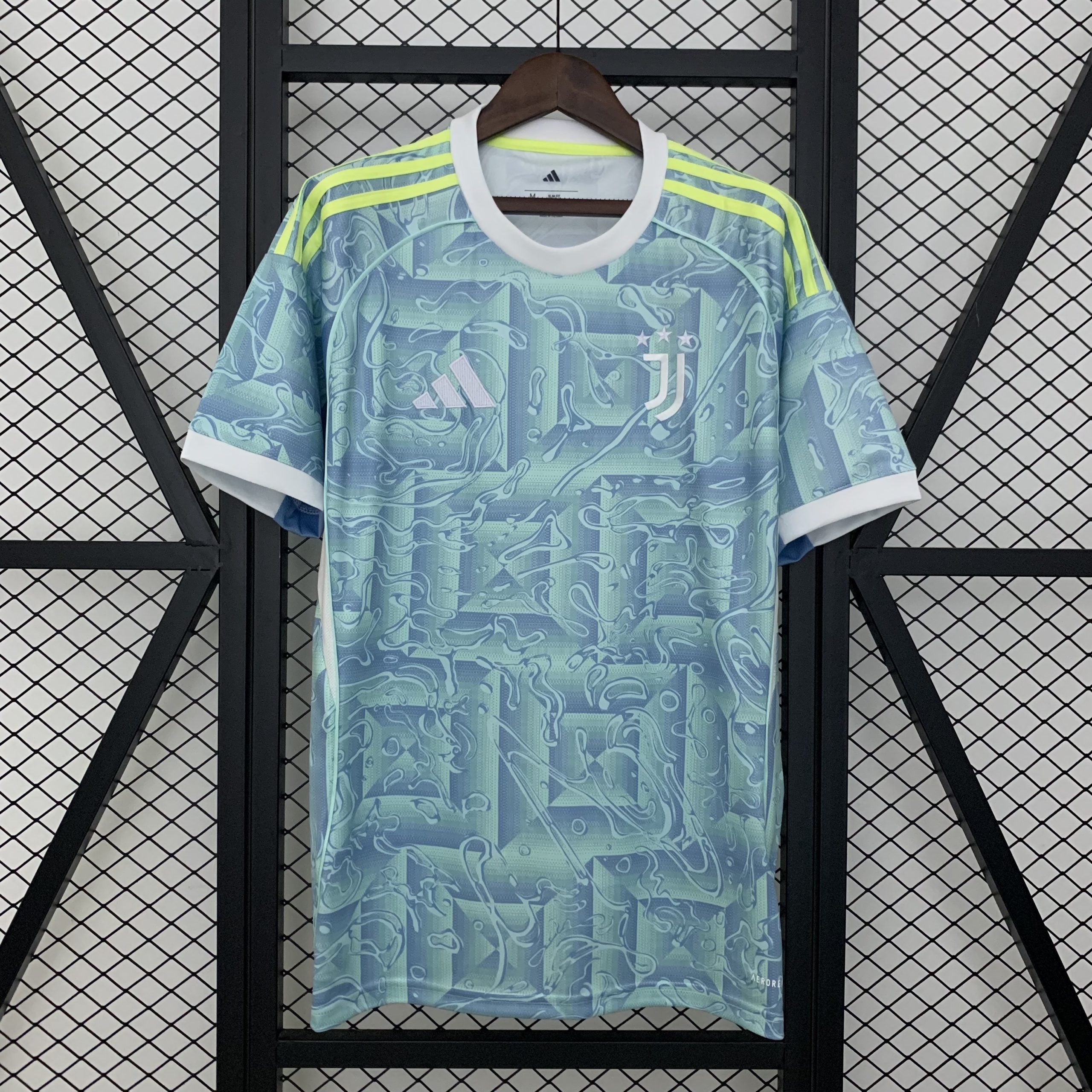 2025-26 Juventus Shirt Away