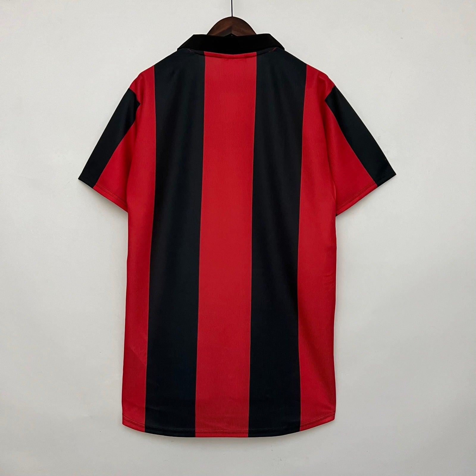 Camiseta de local del aniversario del Eintracht Frankfurt - 1998-2000