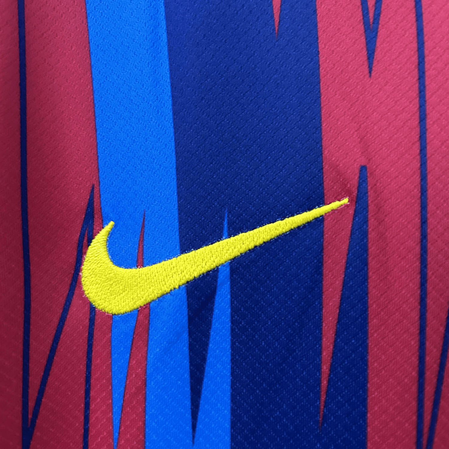 FC Barcelona Shirt Graffiti Glory