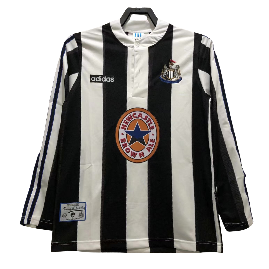 1995–1997 Newcastle Langarm-Heimtrikot
