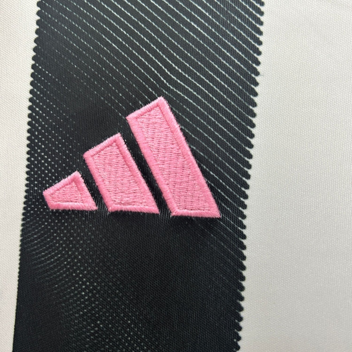 2025/26 Juventus Home Kids Football Kit