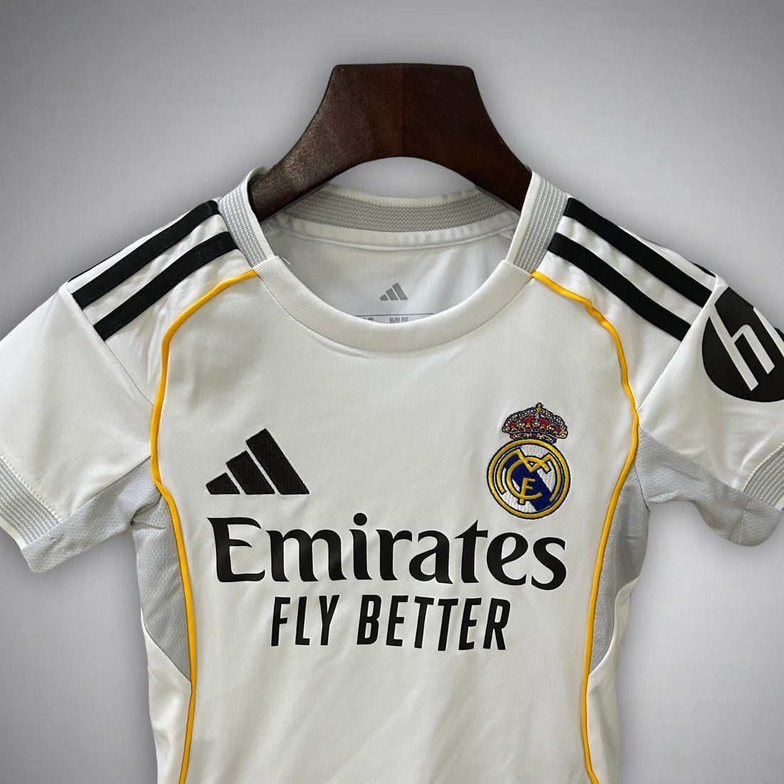2025/26 Real Madrid Home Kids Football Kit
