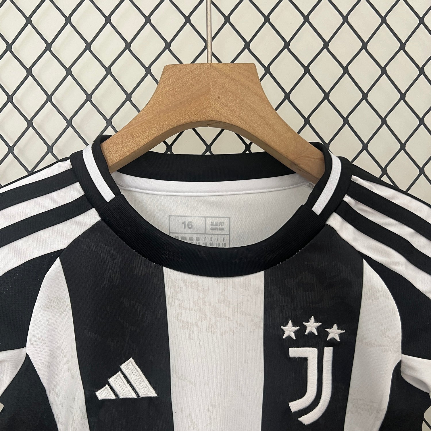 juventus 24 25 kids football kit home