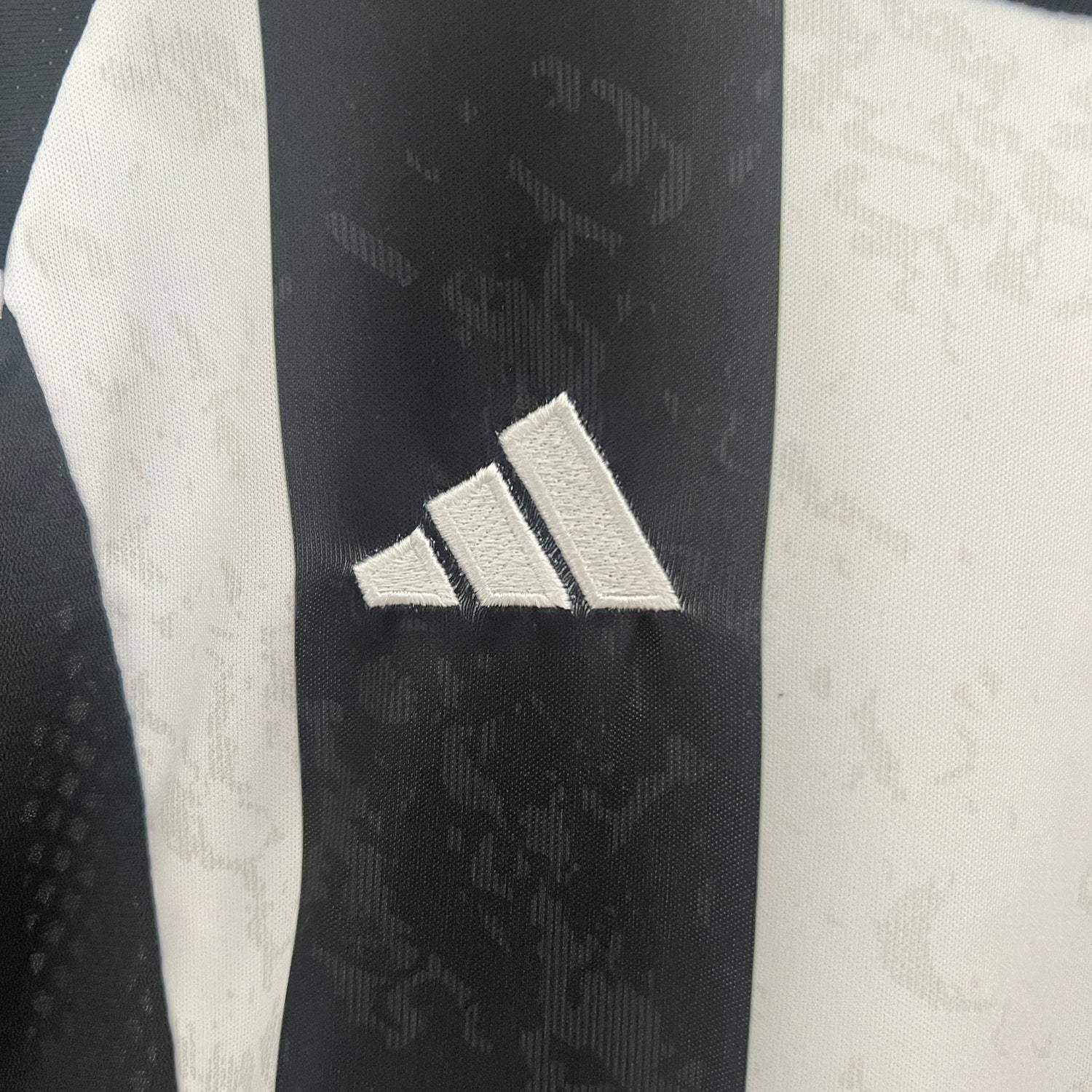 juventus 24 25 kids football kit home