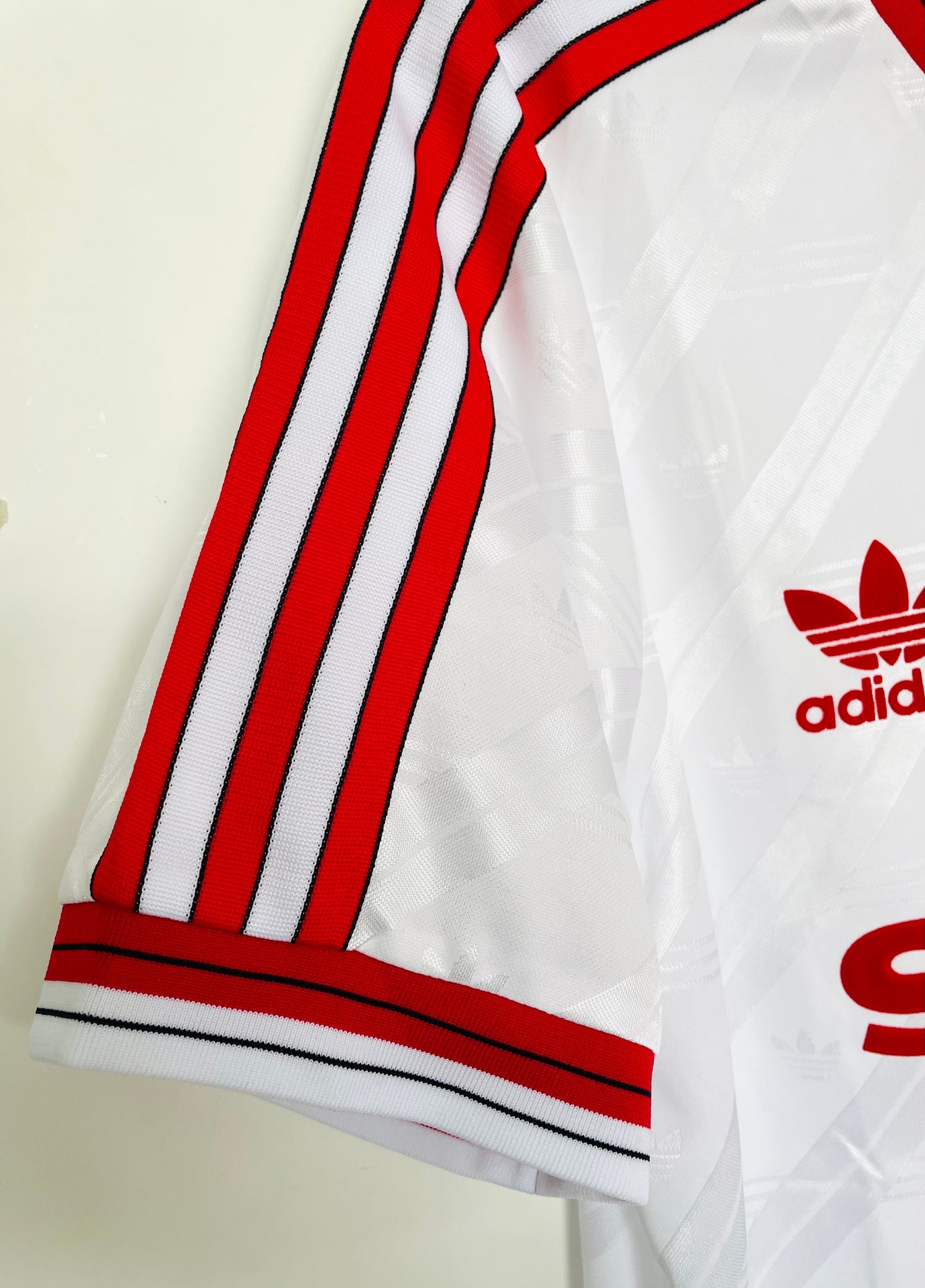 1986-1988 Manchester United Away Shirt