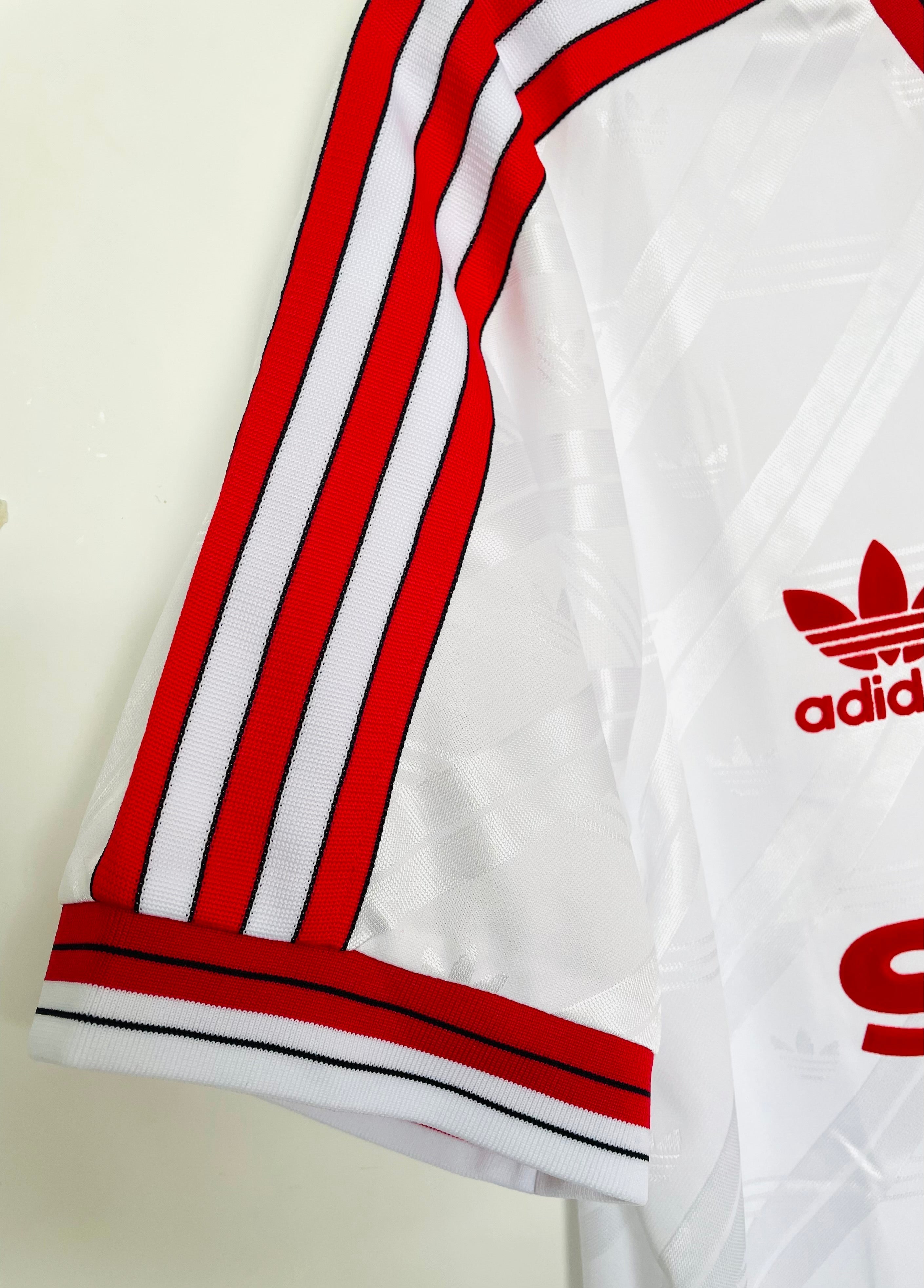1986-1988 Manchester United Away Shirt