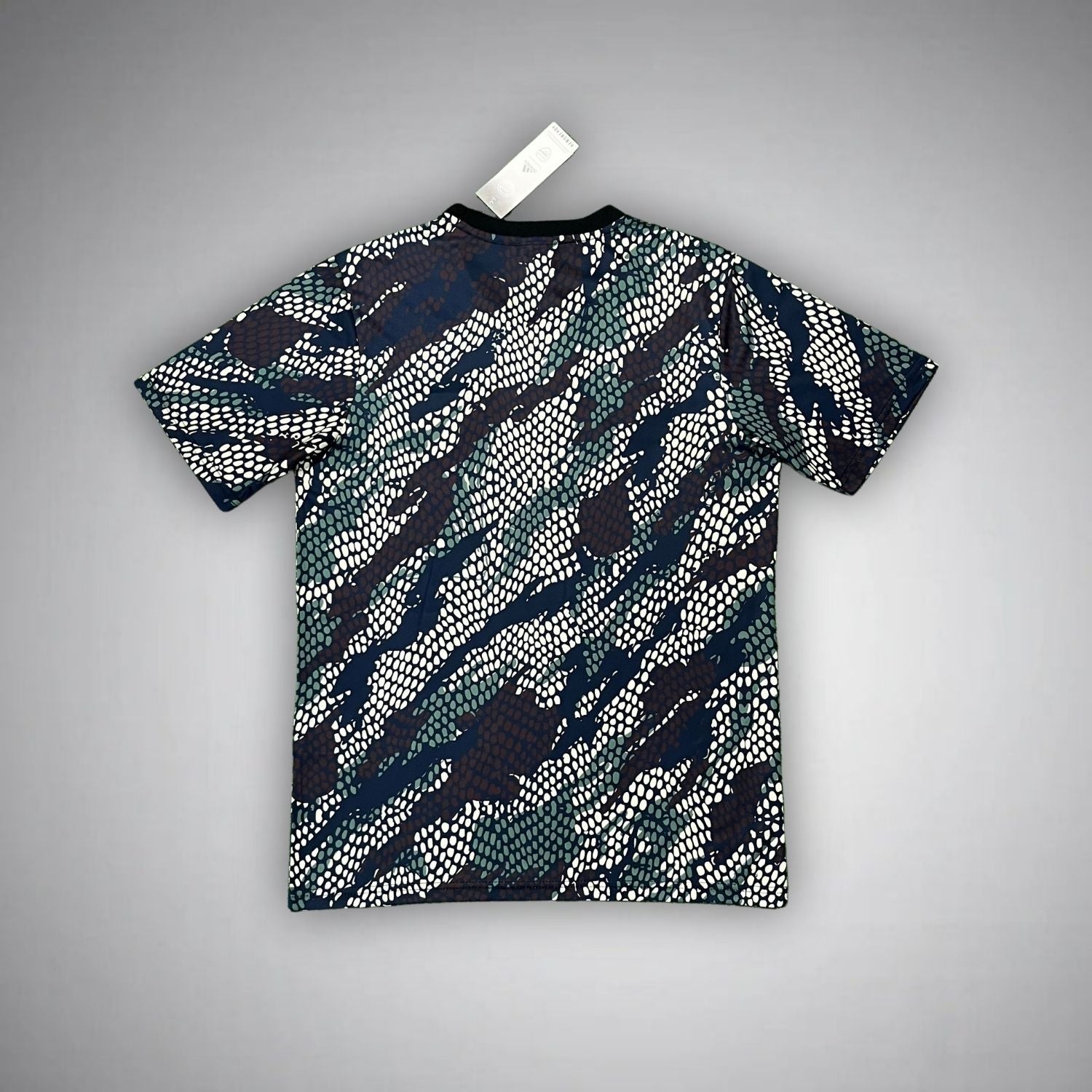 Arsenal Shirt Serpent Strike